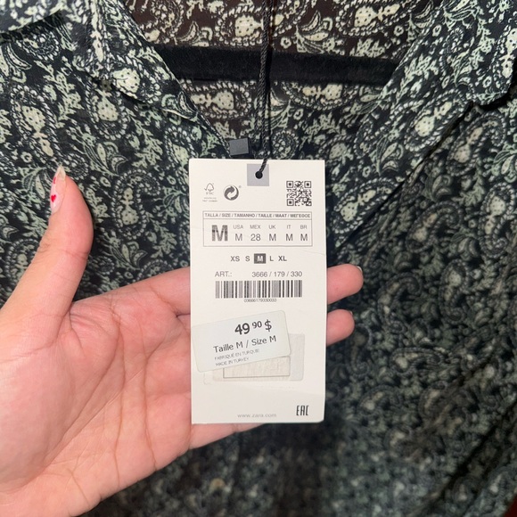 NWT Sheer Patterned Button-Up Shirt - Picture 3 of 3